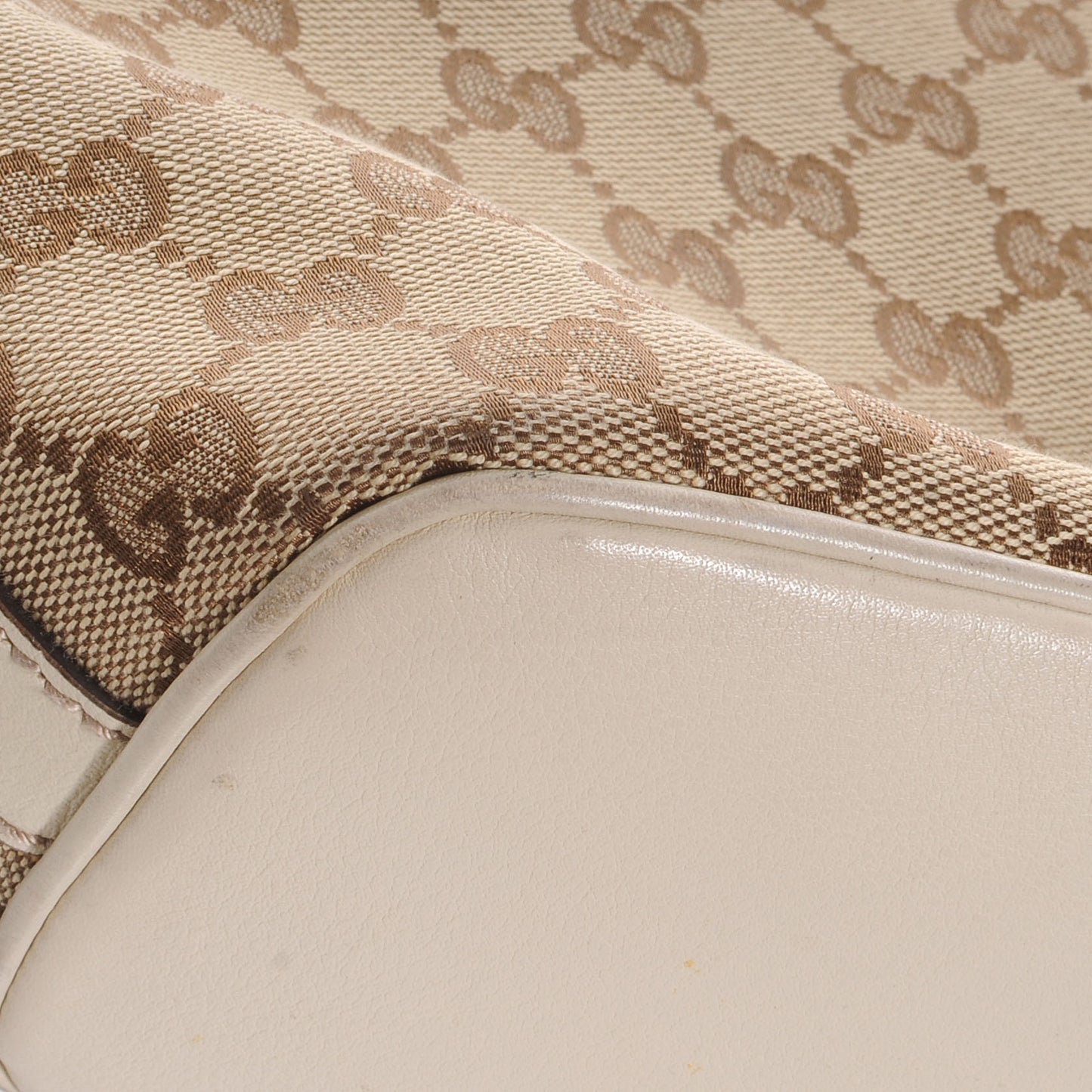 Monogram Britt Hobo Medium Ivory