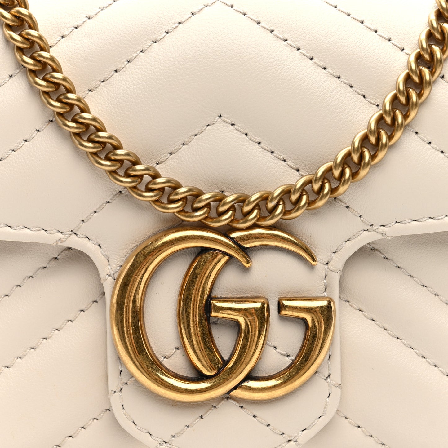 Calfskin Matelasse Super Mini GG Marmont Shoulder Bag White