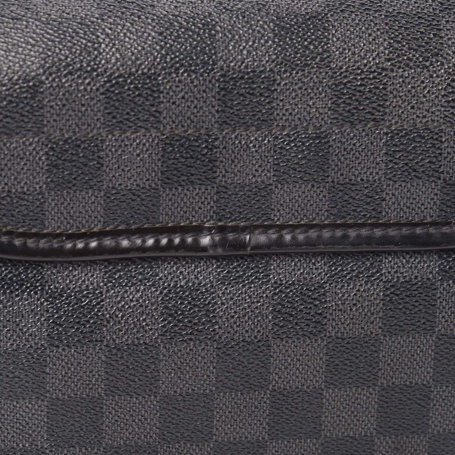 Louis Vuitton Damier Graphite Hanging Toiletry Kit 12 of 12
