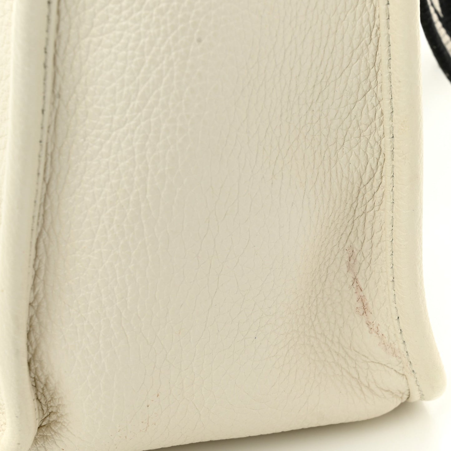 Vitello Daino Soft Hobo Messenger Bag White