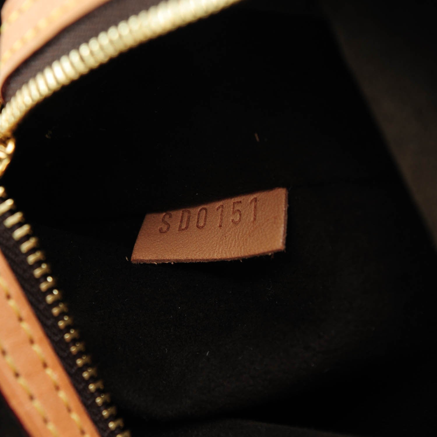 Louis Vuitton Monogram Wilshire MM 7 of 8