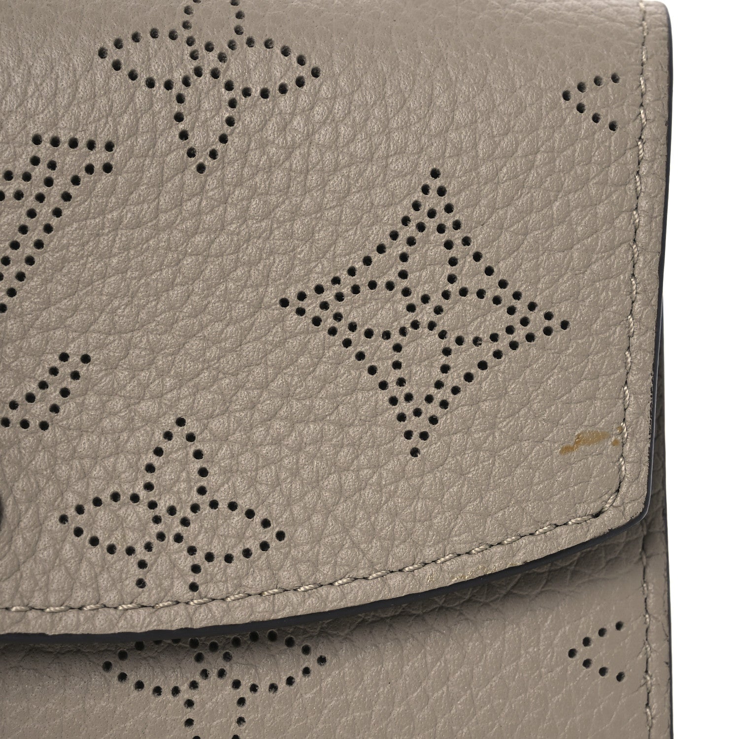 Louis Vuitton Mahina Anae Coin Purse Galet 7 of 7