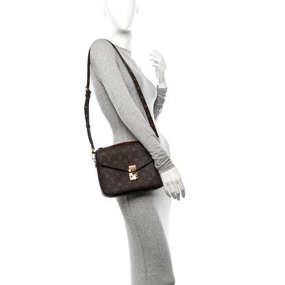 Louis Vuitton Monogram Pochette Metis 2 of 12