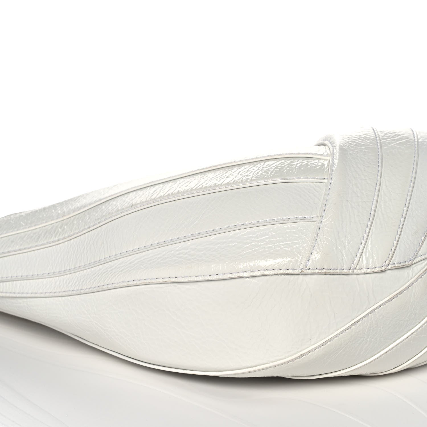 Chanel Crumpled Patent Small Droplet Hobo White 9 of 15