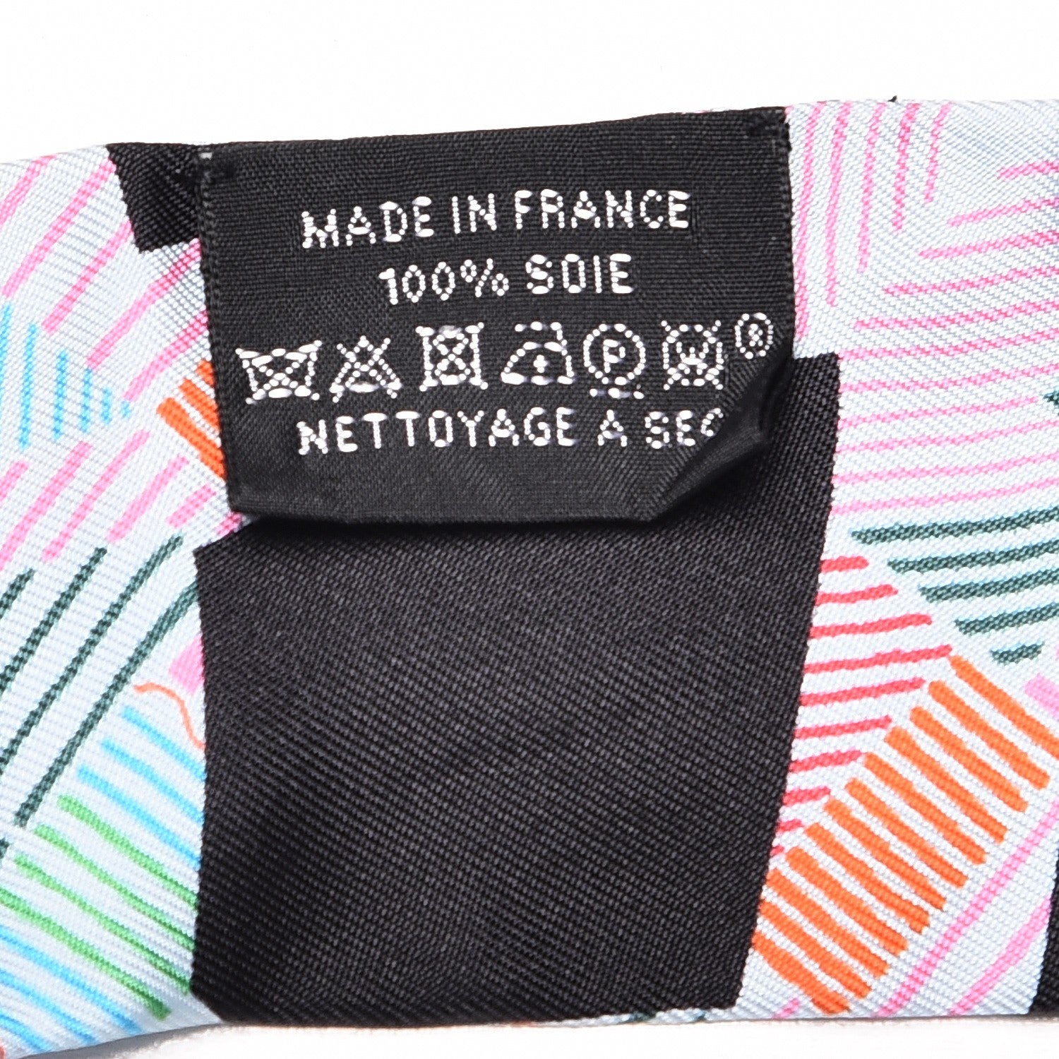 Hermes Silk Cavalcadour Morning Twilly Noir Rouge Vert 3 of 4