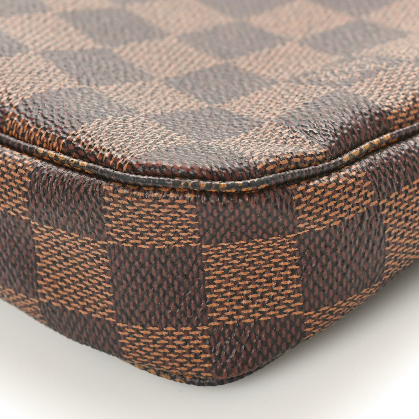 Damier Ebene Pochette Accessories