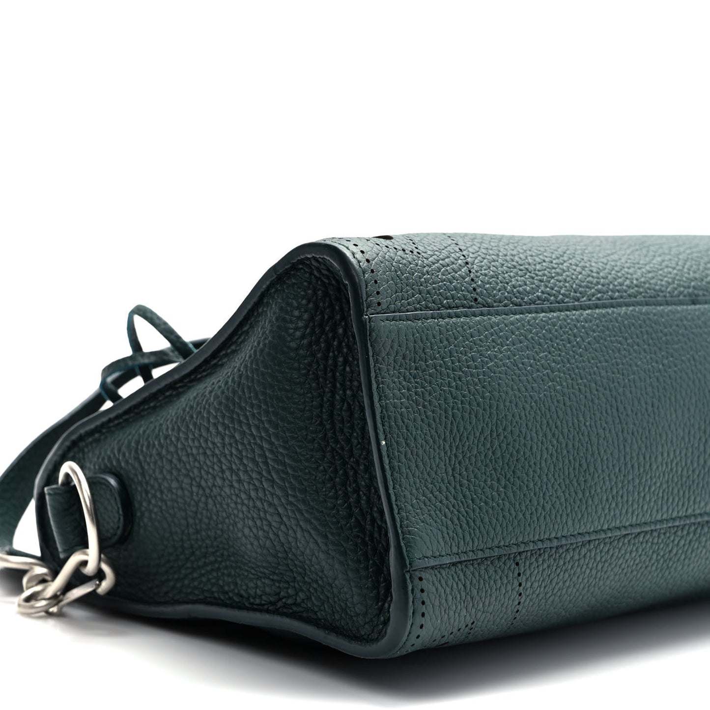 Veau Grana Perforated Blackout Hardware S City Verde