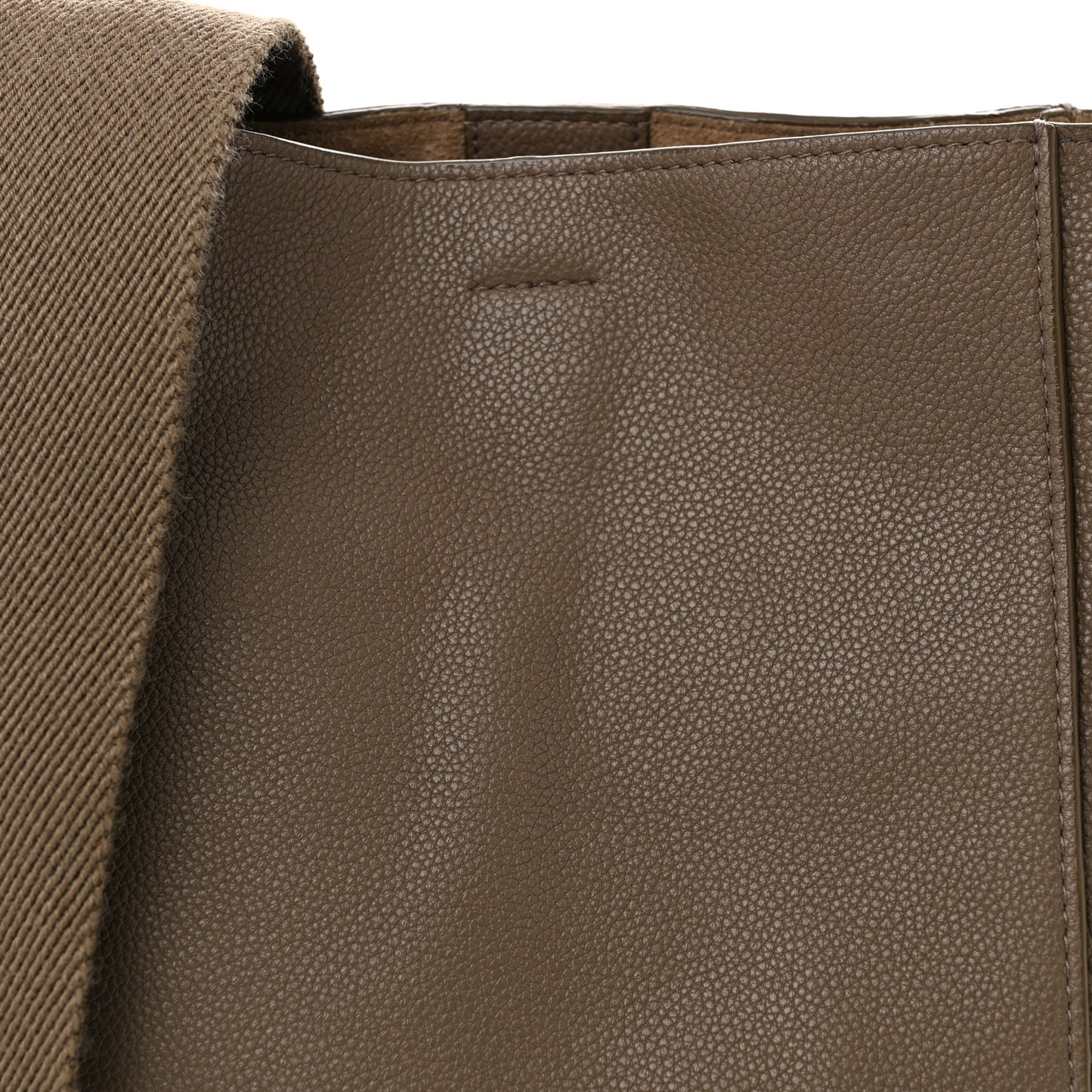 Soft Grained Calfskin Small Sangle Bucket Bag