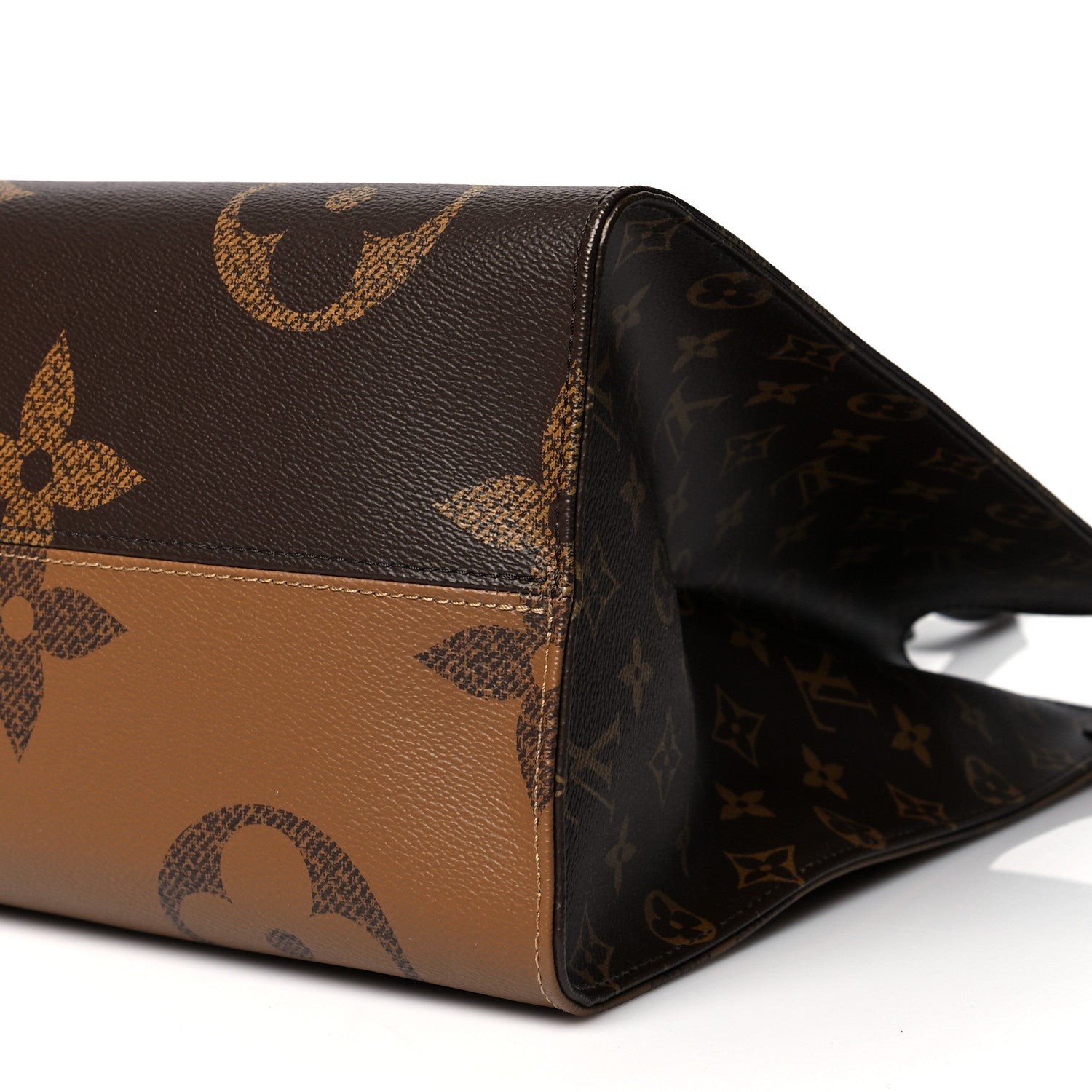 Louis Vuitton Reverse Monogram Giant Onthego GM 9 of 9