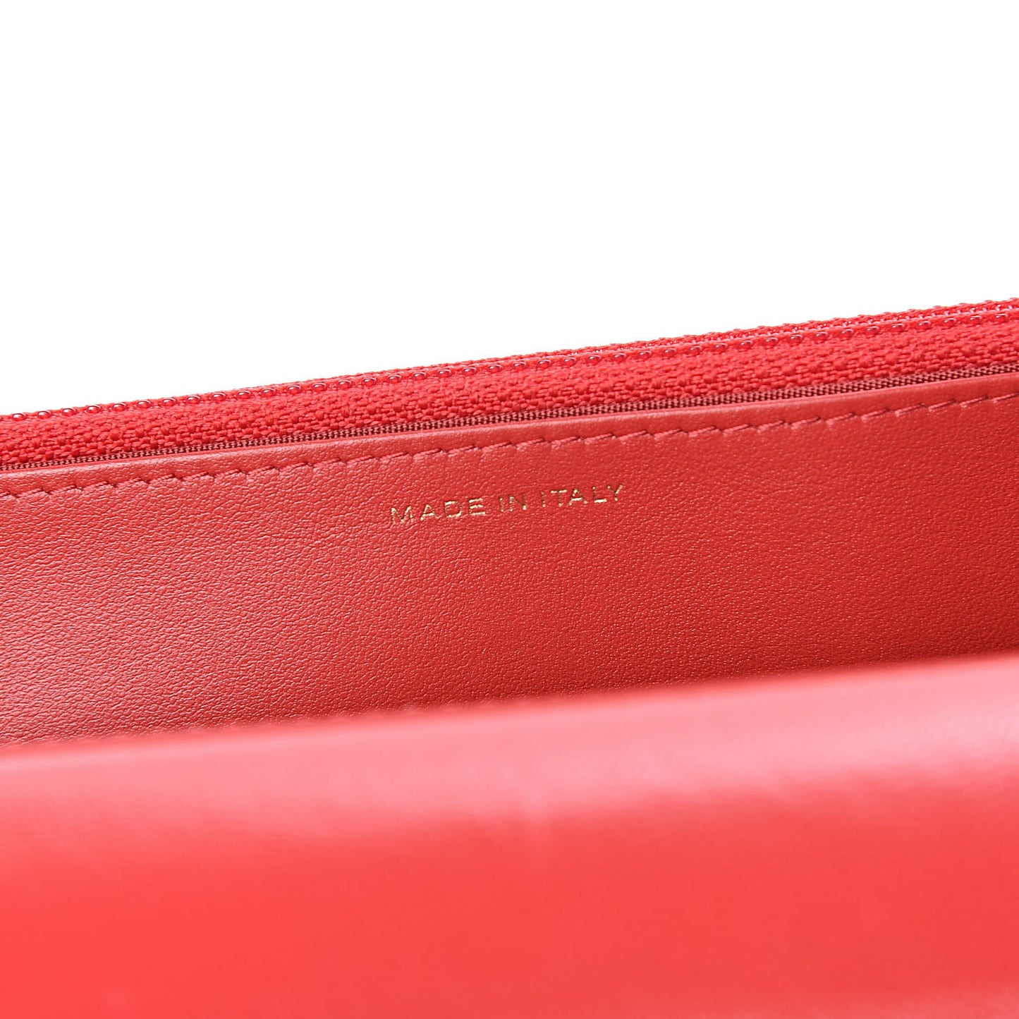 Goatskin Quilted 19 Wallet On Chain WOC Red