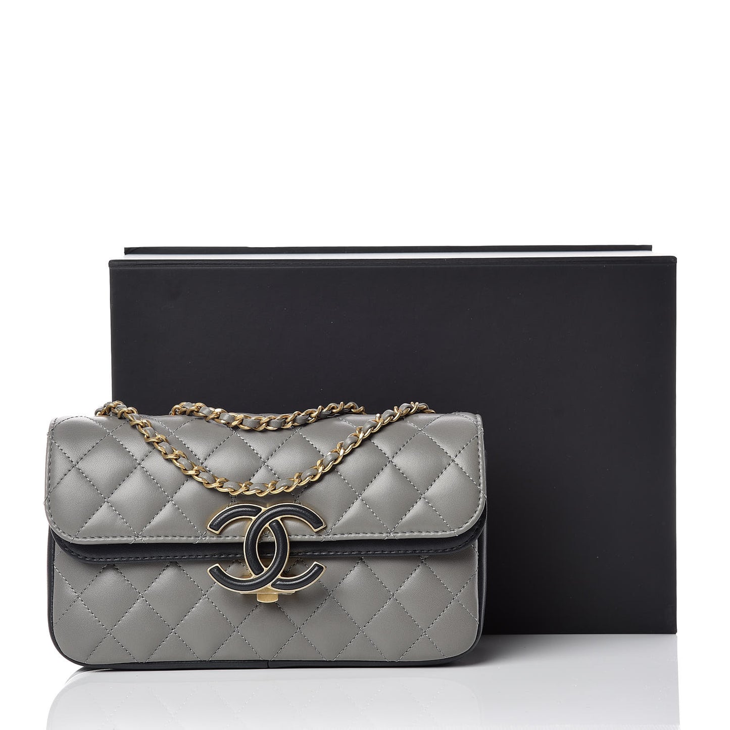 Lambskin Quilted Small Enamel CC Flap Grey Dark Navy