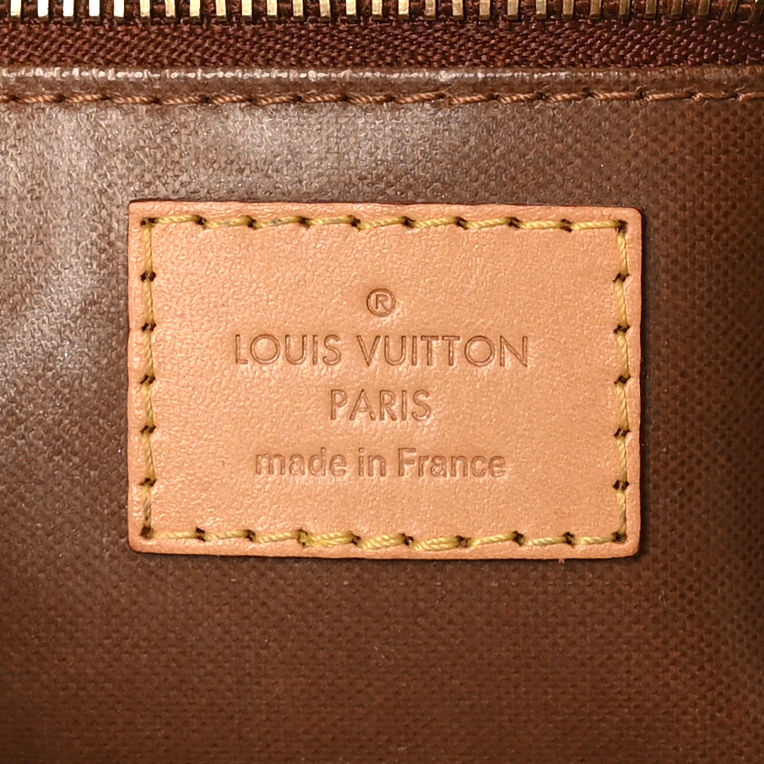Louis Vuitton Monogram Toiletry Bag 25 6 of 8