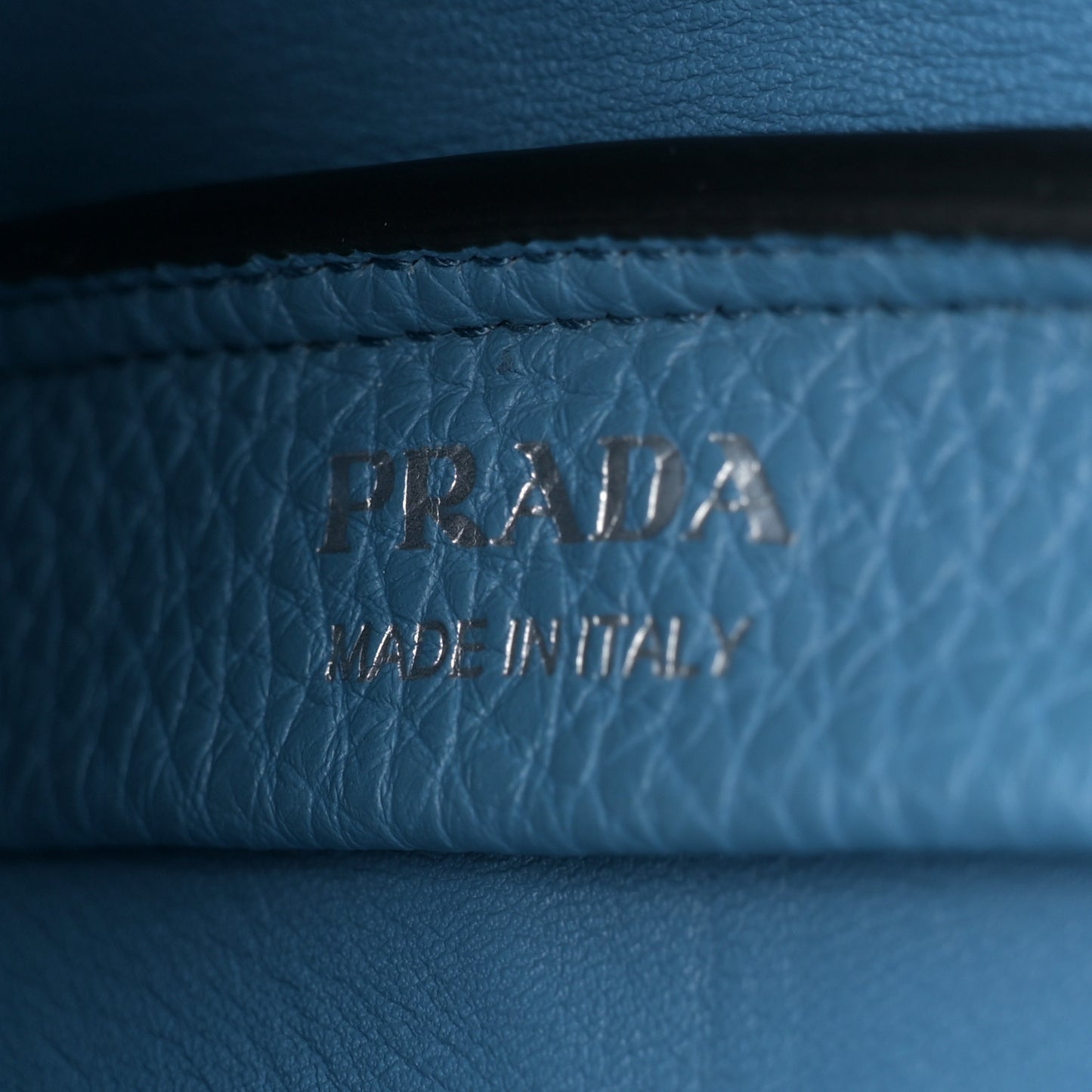 Vitello Daino Soft Mini Dynamique Tote Cobalto