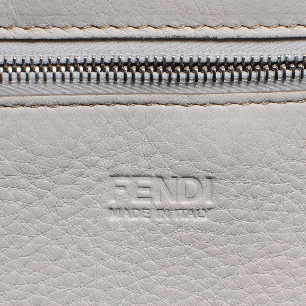 Fendi Vitello All In Tote White 8 of 10