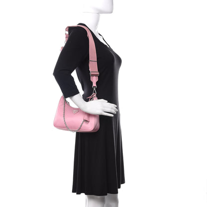Prada Nylon Re-Edition 2005 Shoulder Bag Rosa 2 of 9