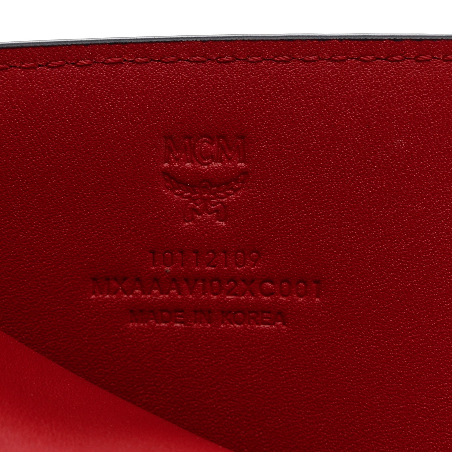 MCM Calfskin Visetos Mini Card Case Ruby Red 6 of 7