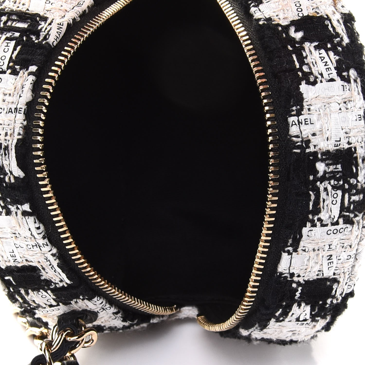 Chanel Tweed Quilted Round Clutch With Chain Black Ecru White 4 of 10