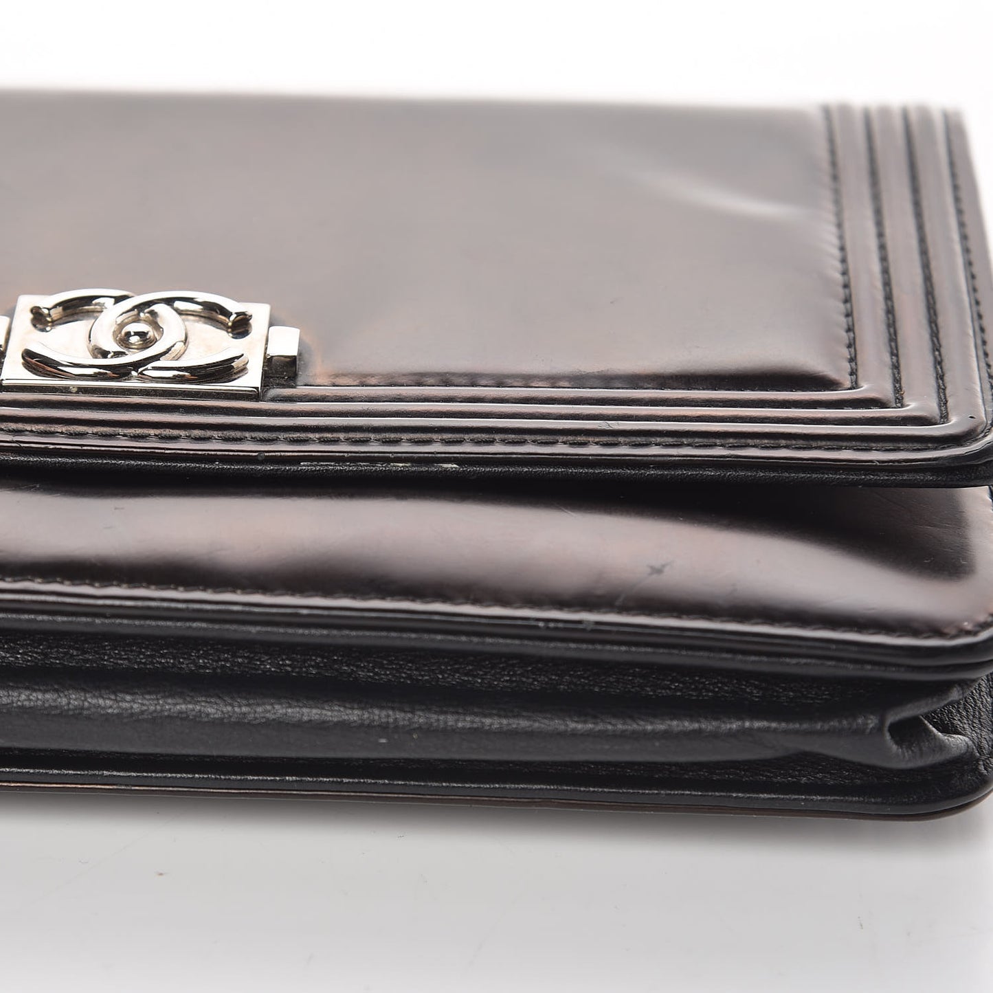 Glazed Calfskin Boy Wallet On Chain WOC Black
