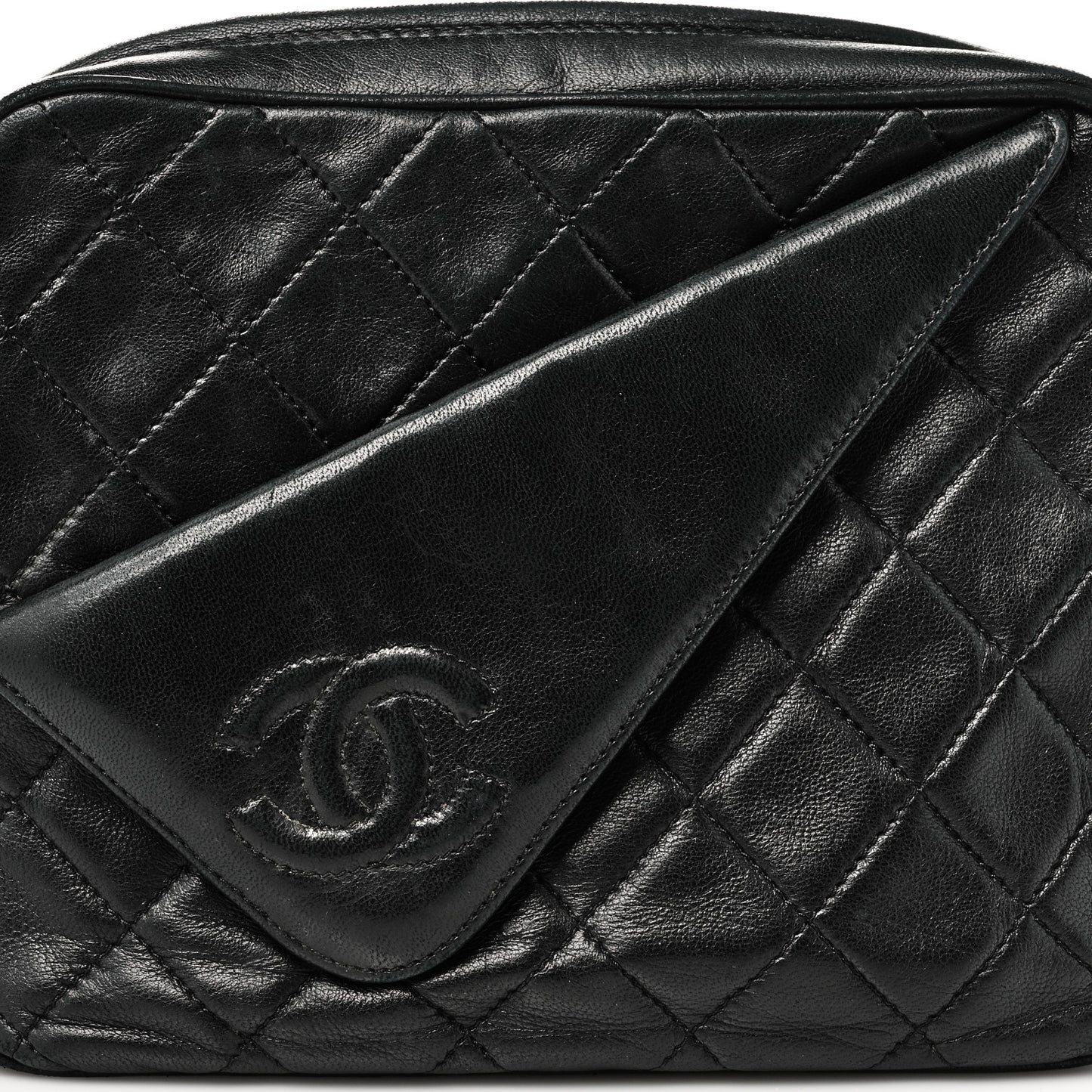 Lambskin Quilted CC Tassel Camera Case Black