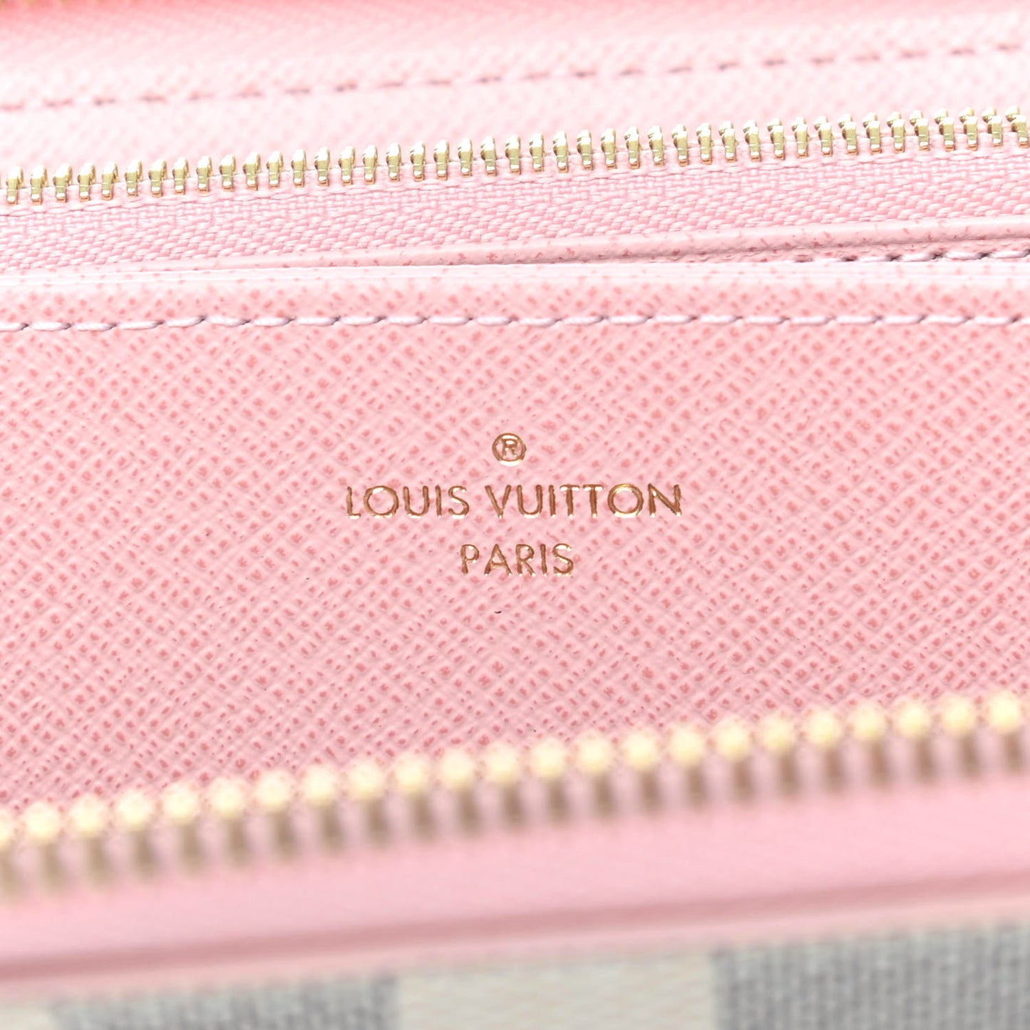 Damier Azur Zippy Wallet Rose Ballerine