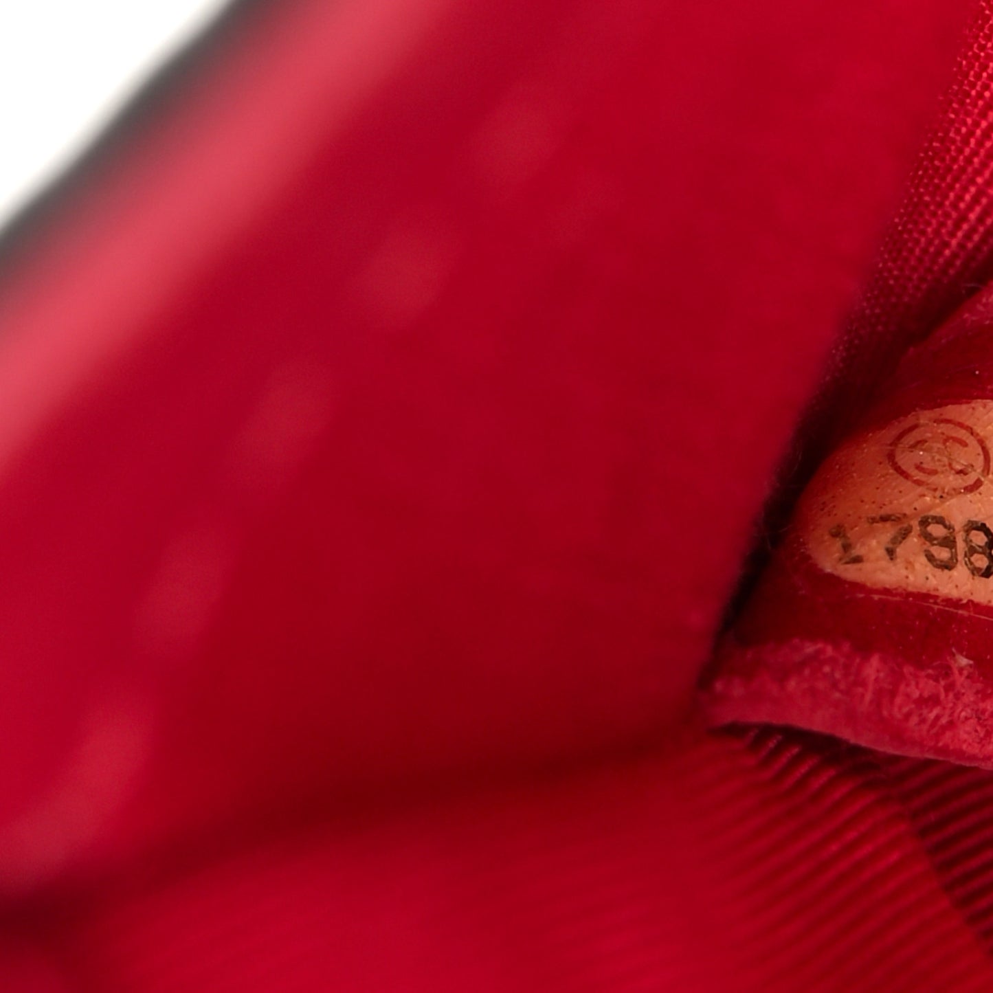 Lambskin Quilted Medium Boy Flap Black Red