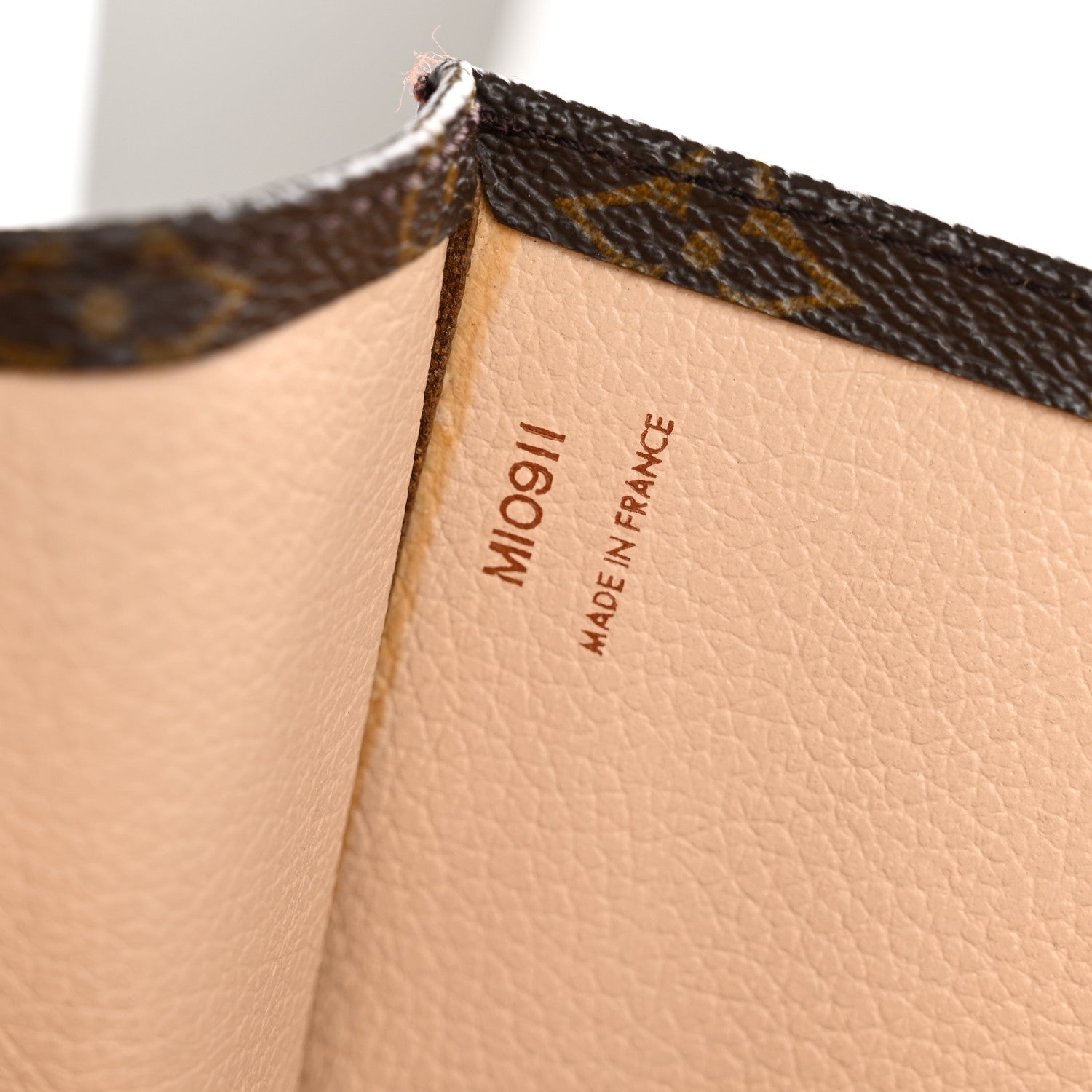 Louis Vuitton Monogram Sac Plat 7 of 11