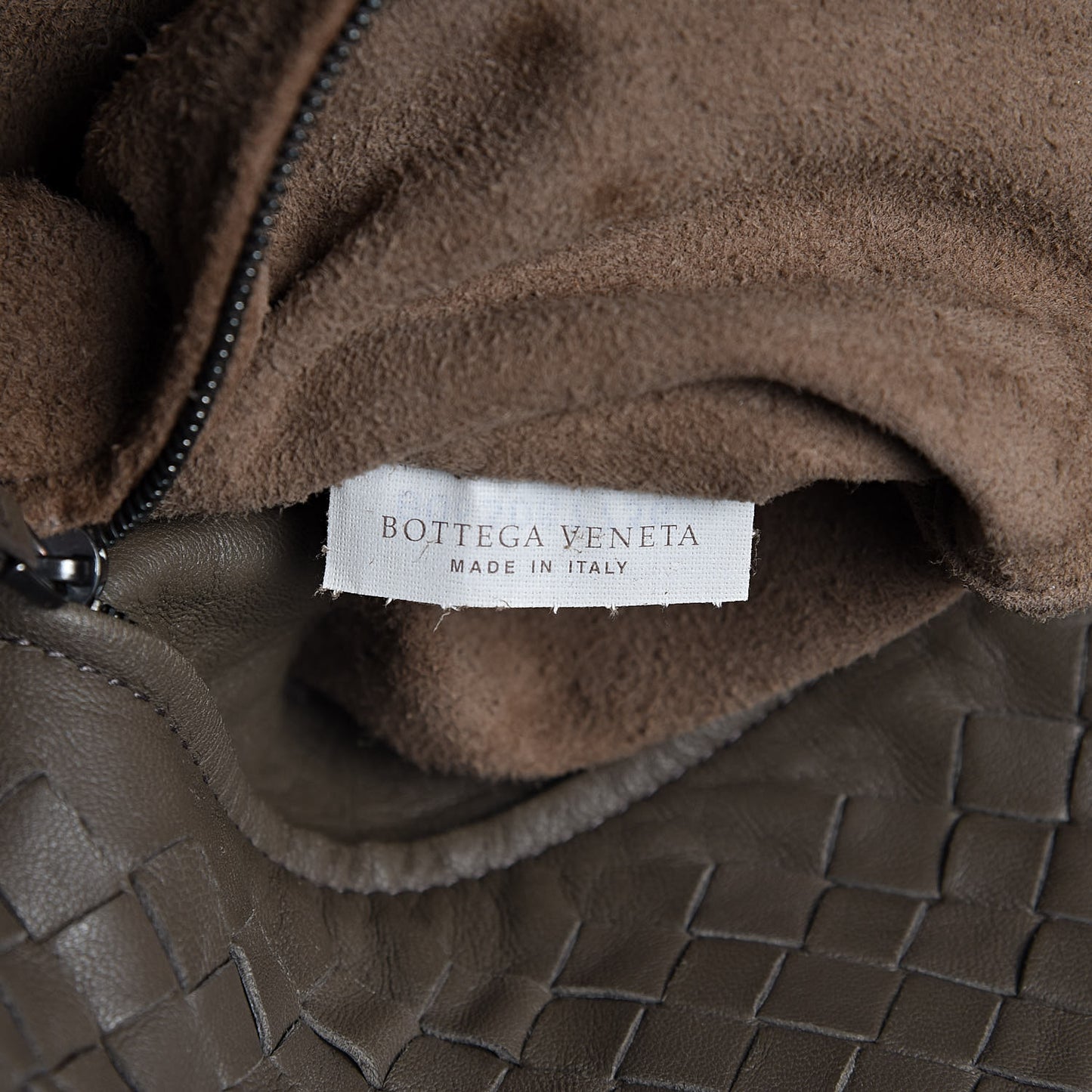 Nappa Intrecciato Medium Garda Bag Shadow