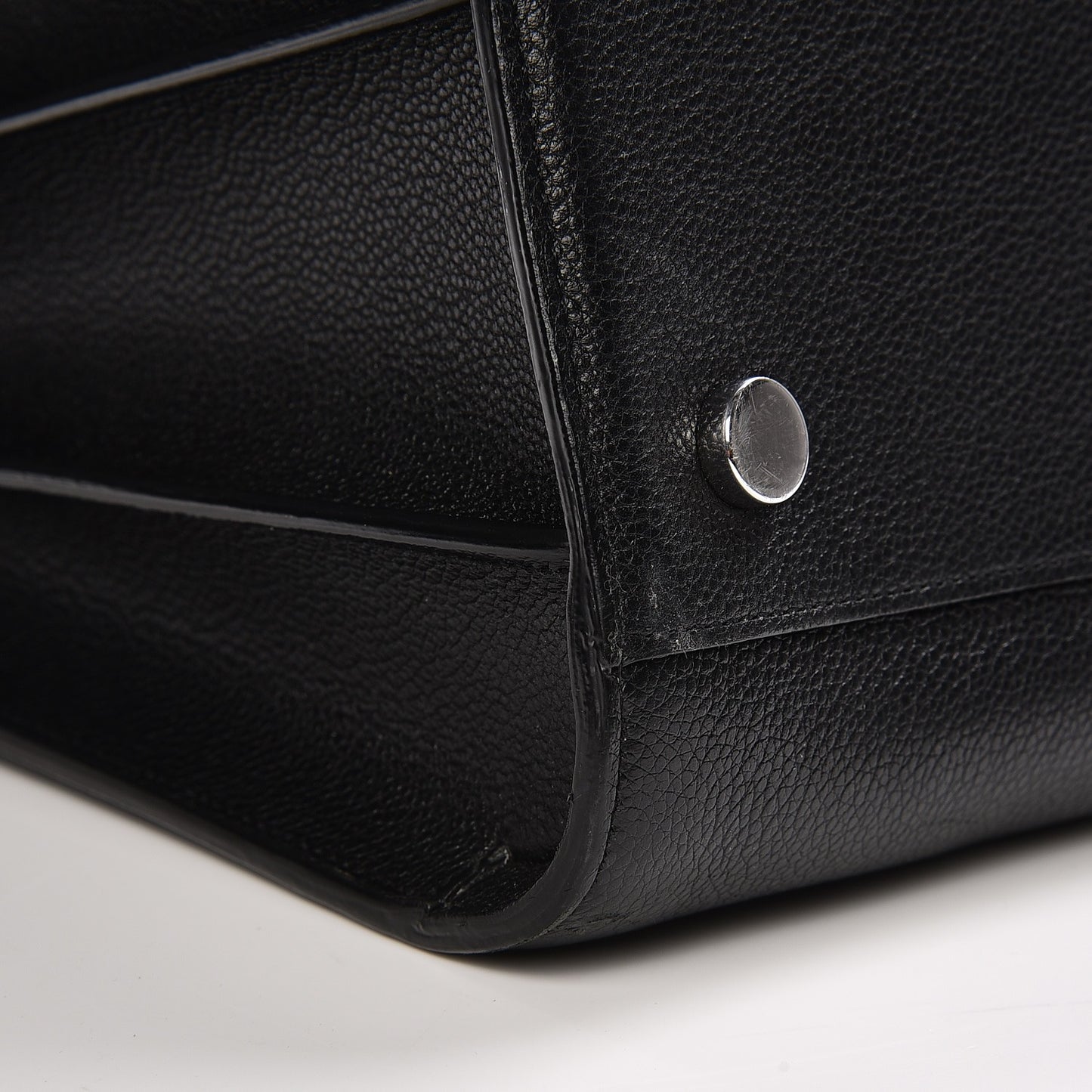 Grained Calfskin Large Sac De Jour Carryall Black