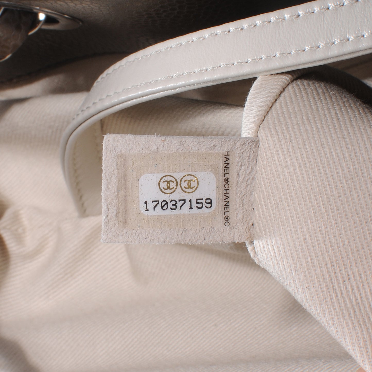 Caviar CC Timeless Soft Tote Taupe Fonce