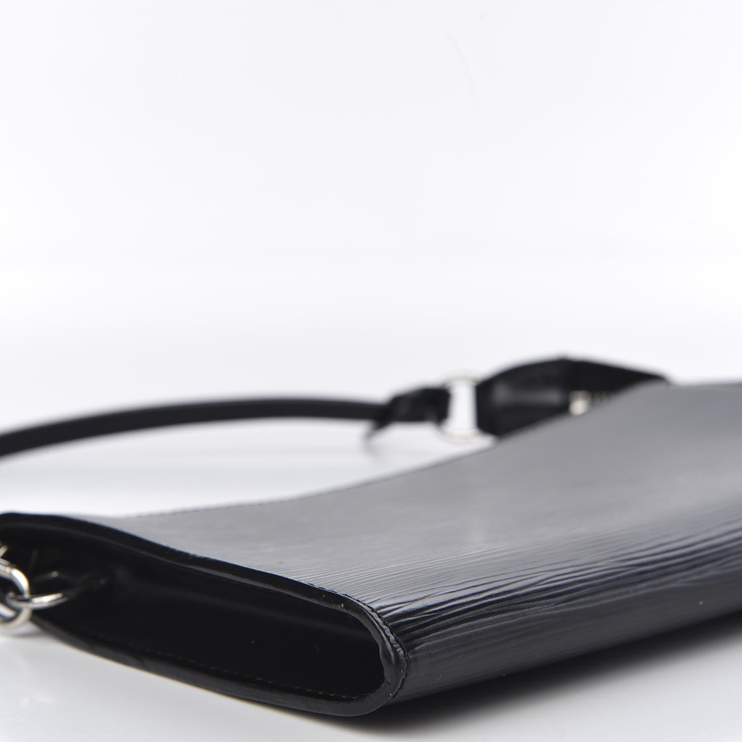 Louis Vuitton Epi Pochette Accessories 24 Black 5 of 8