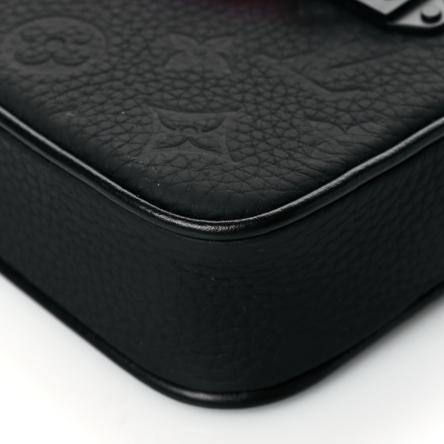 Taurillon Monogram Uniformes Solar Ray Soft Pochette Volga Belt Bag Black