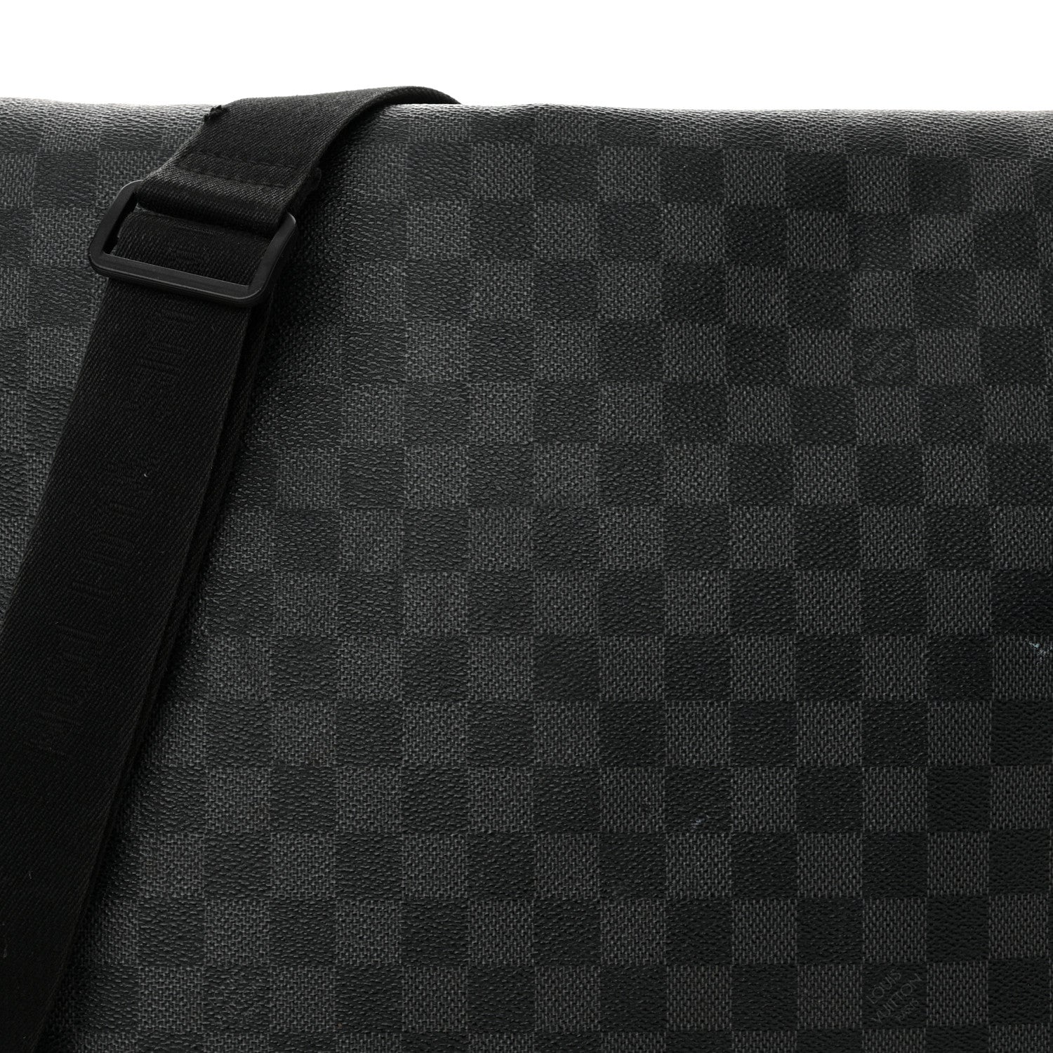 Louis Vuitton Damier Graphite Daniel GM 7 of 23