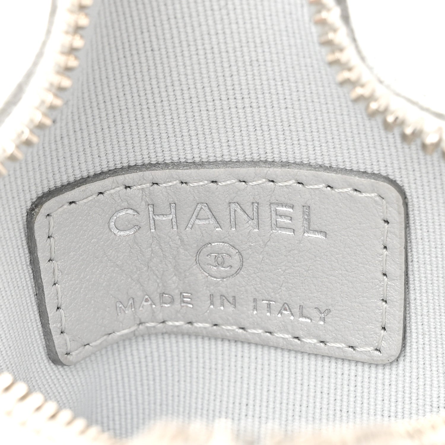 Chanel Metallic Lambskin Walk Of Fame Star Clip On Coin Purse Silver 6 of 8