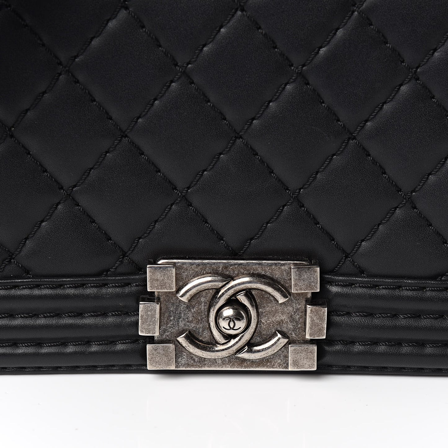 Lambskin Stitch Quilted Medium Boy Flap Black