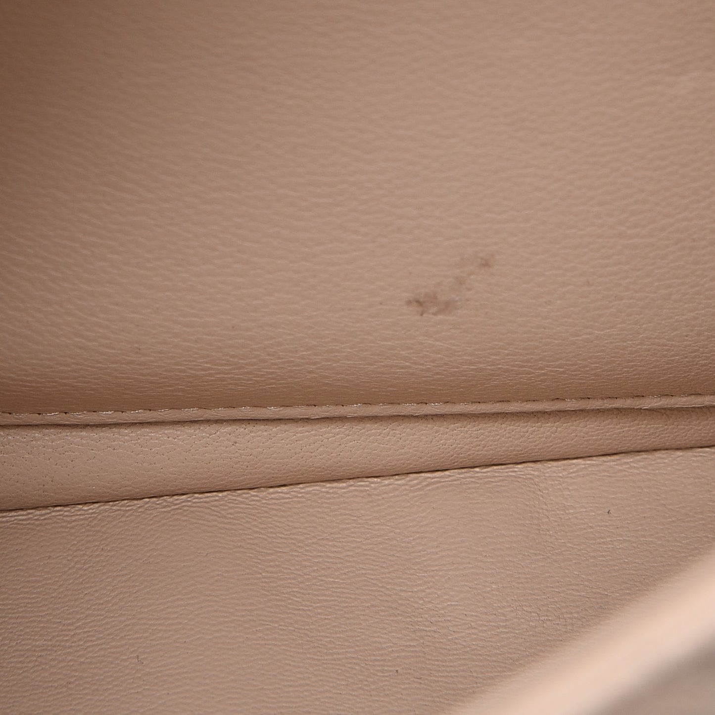 Caviar Quilted Jumbo Single Flap Beige Clair