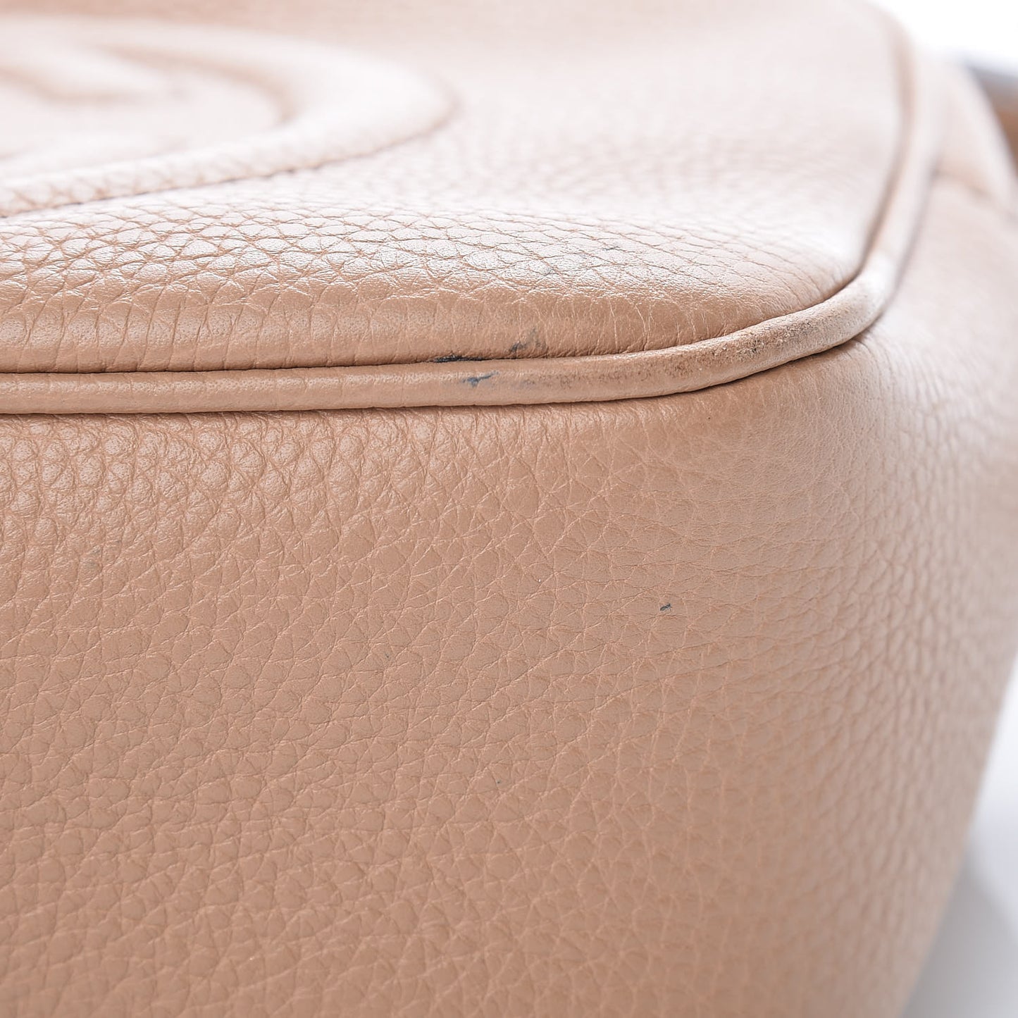 Pebbled Calfskin Small Soho Disco Bag Camelia