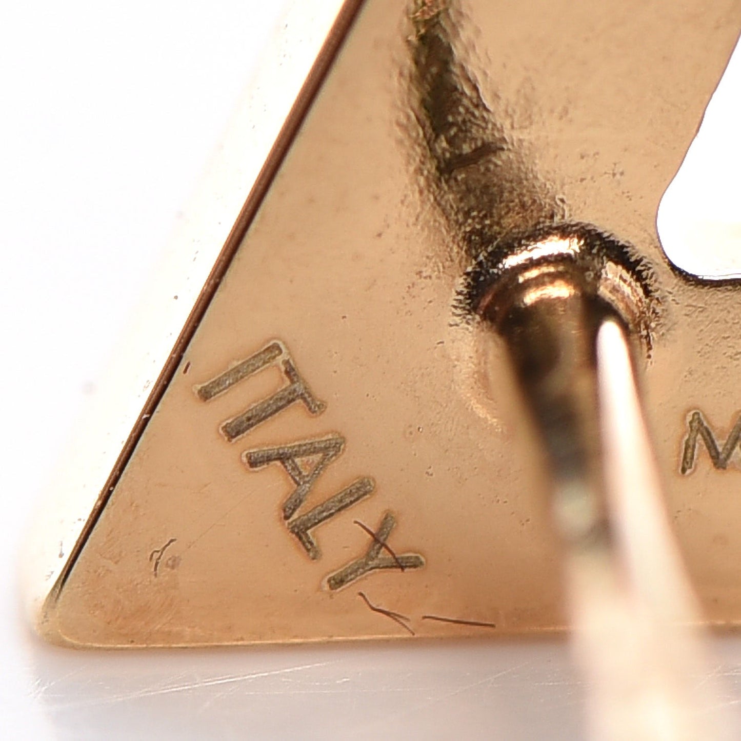 Brass Essential V Stud Earrings Gold