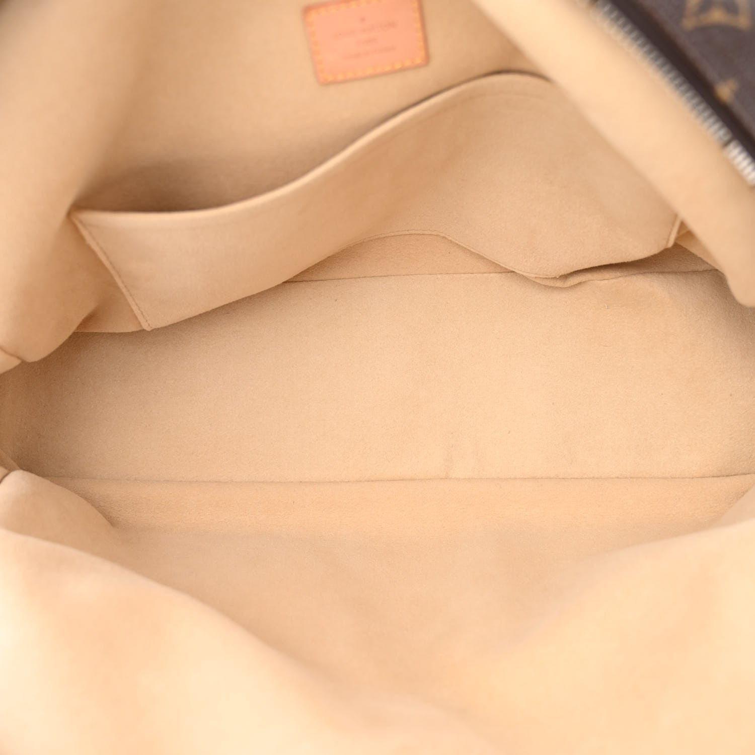 Louis Vuitton Monogram Manhattan GM 5 of 10