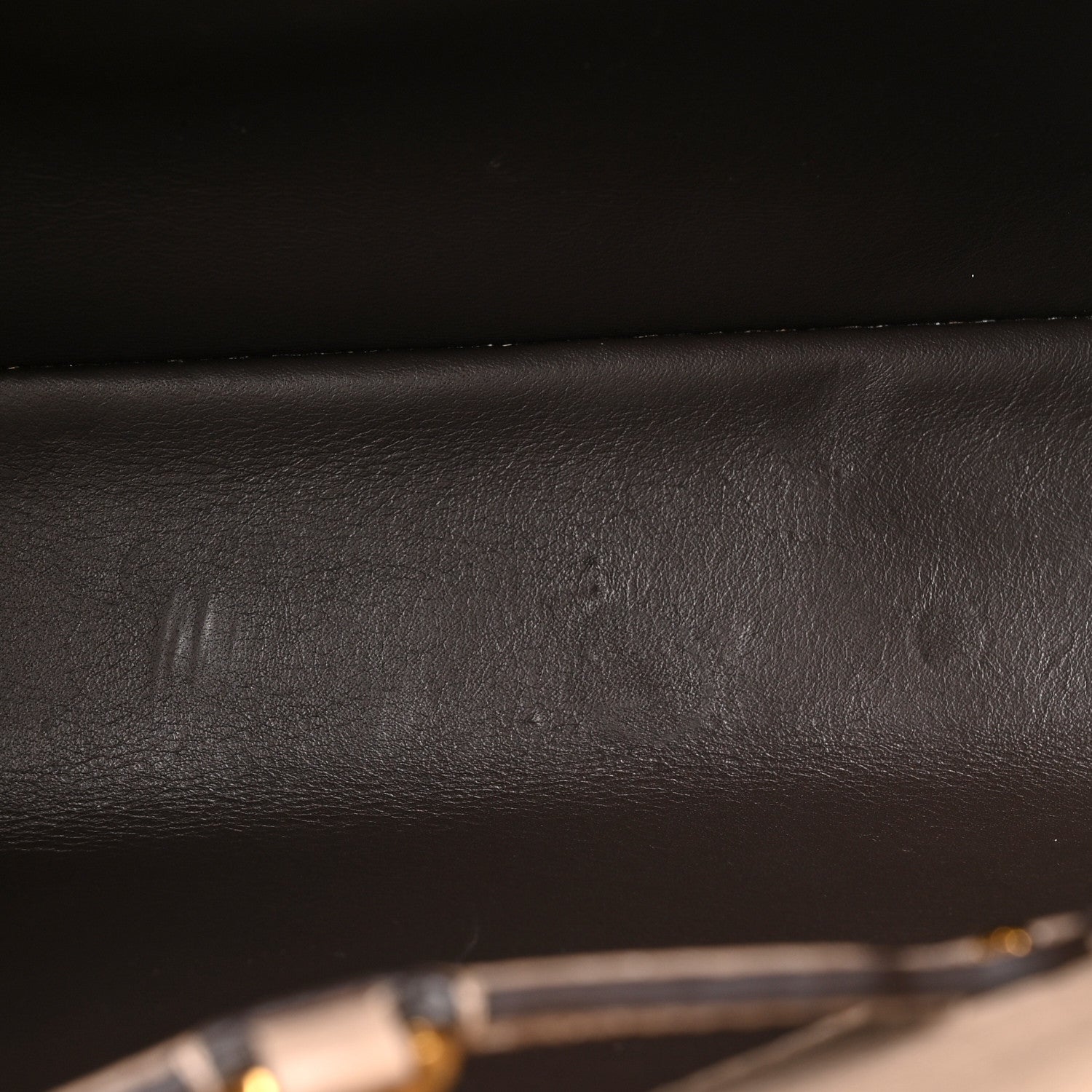 Louis Vuitton Taurillon Capucines PM Galet 14 of 14