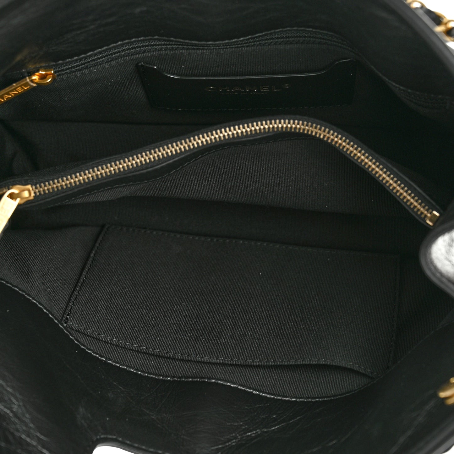 Aged Calfskin Quilted Graphic Catch Shopping Bag Black