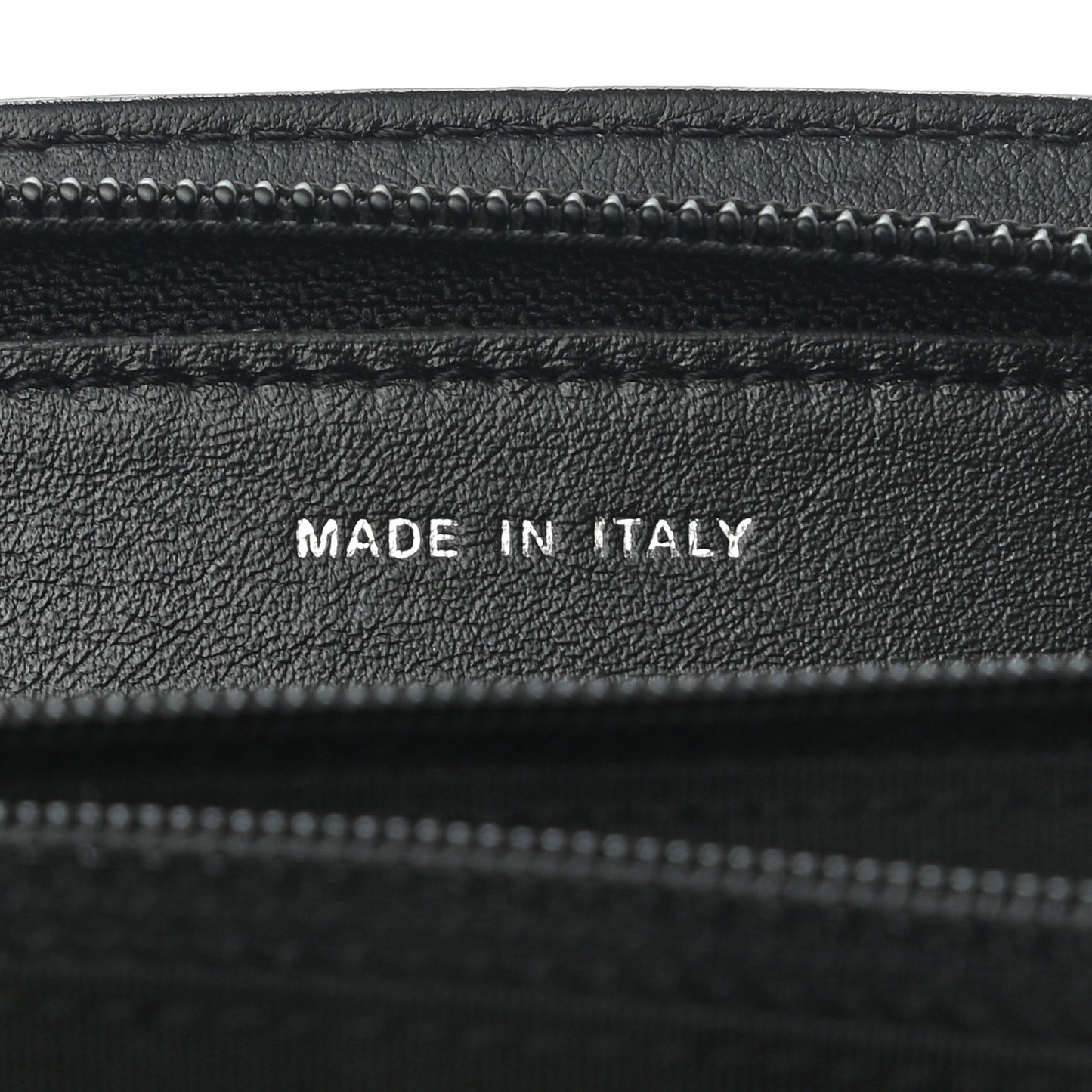 Patent CC Trousse Maquil Yen Wallet Black