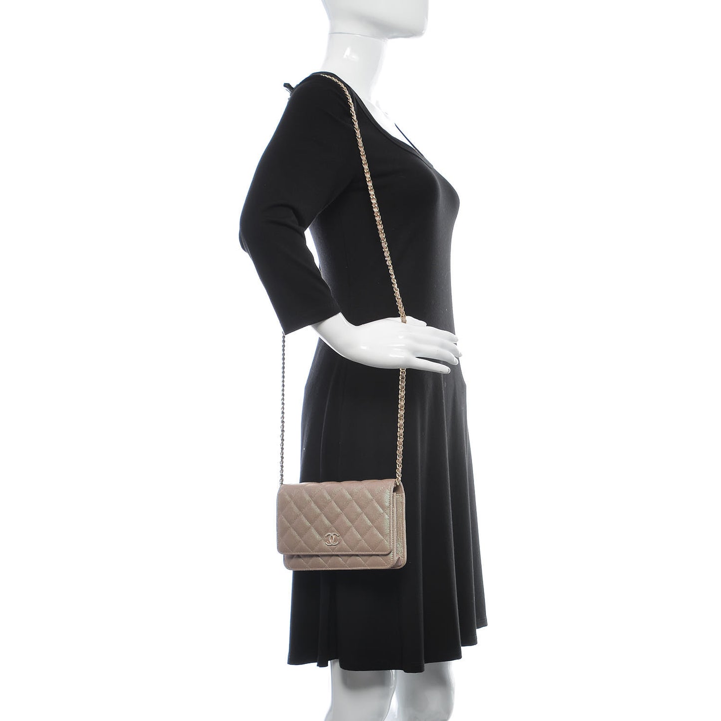 Iridescent Caviar Quilted Wallet On Chain WOC Beige