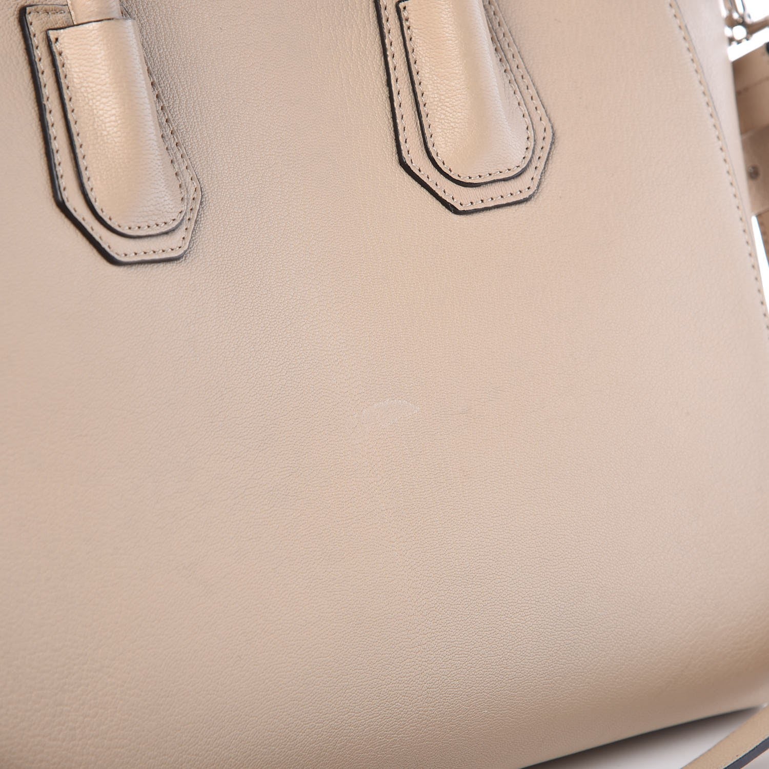 Givenchy Sugar Goatskin Medium Antigona Sand 9 of 16