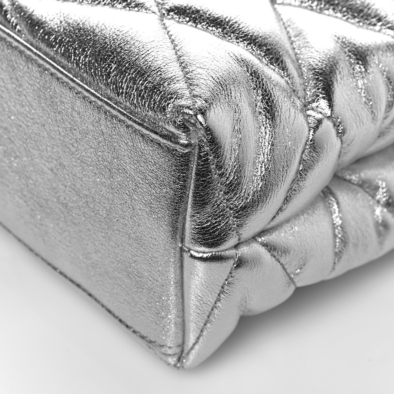 Saint Laurent Metallic Lambskin Quilted Sade Puffer Envelope Clutch Argento 12 of 12