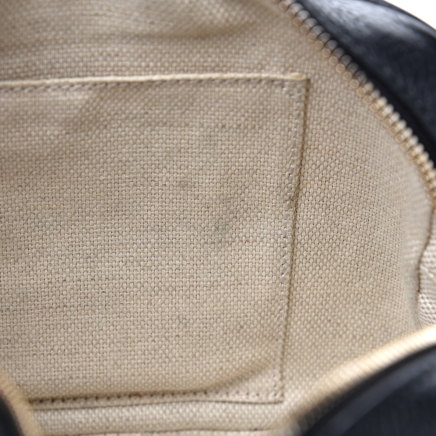 Pebbled Calfskin Small Soho Disco Bag Black