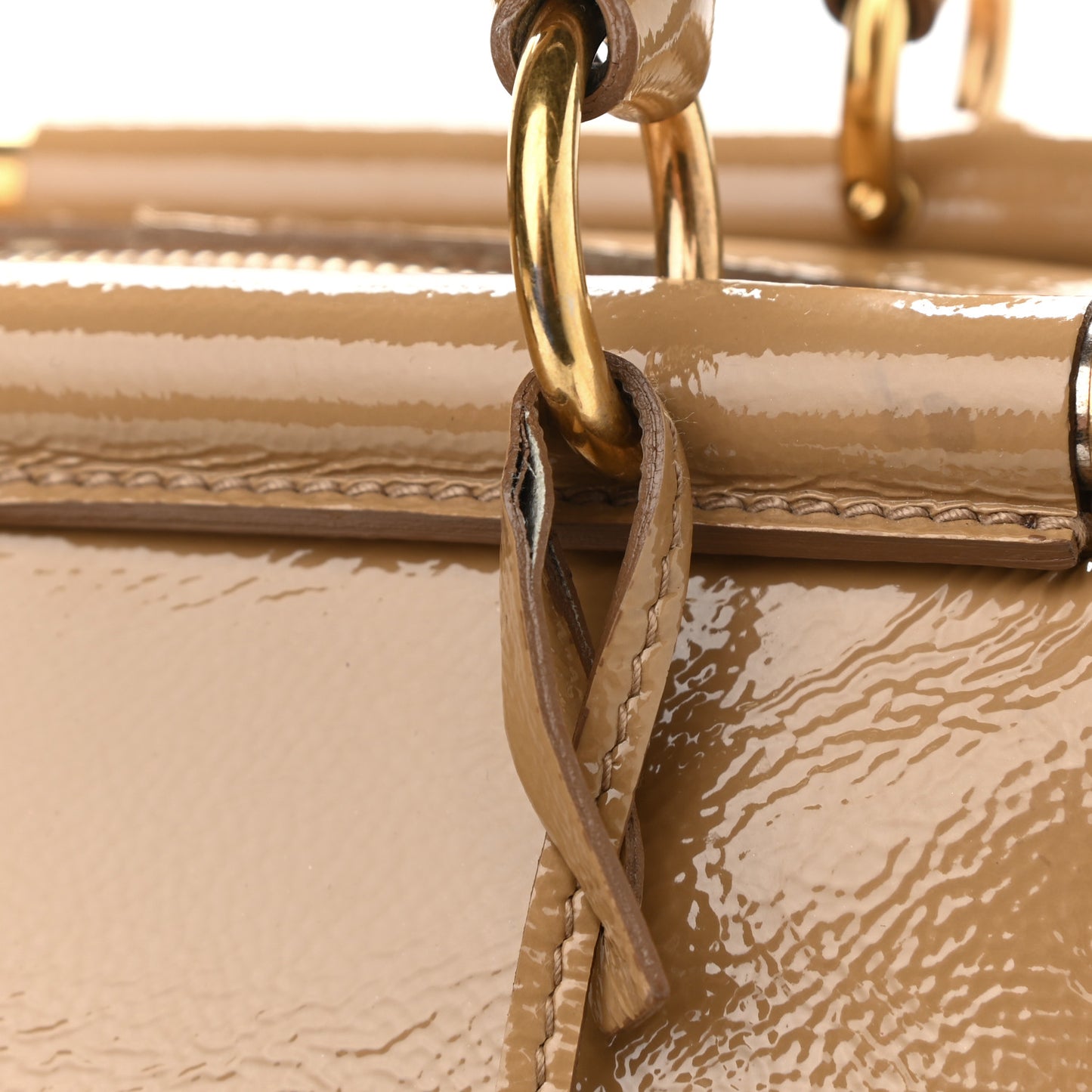 Patent Medium Majorelle Beige