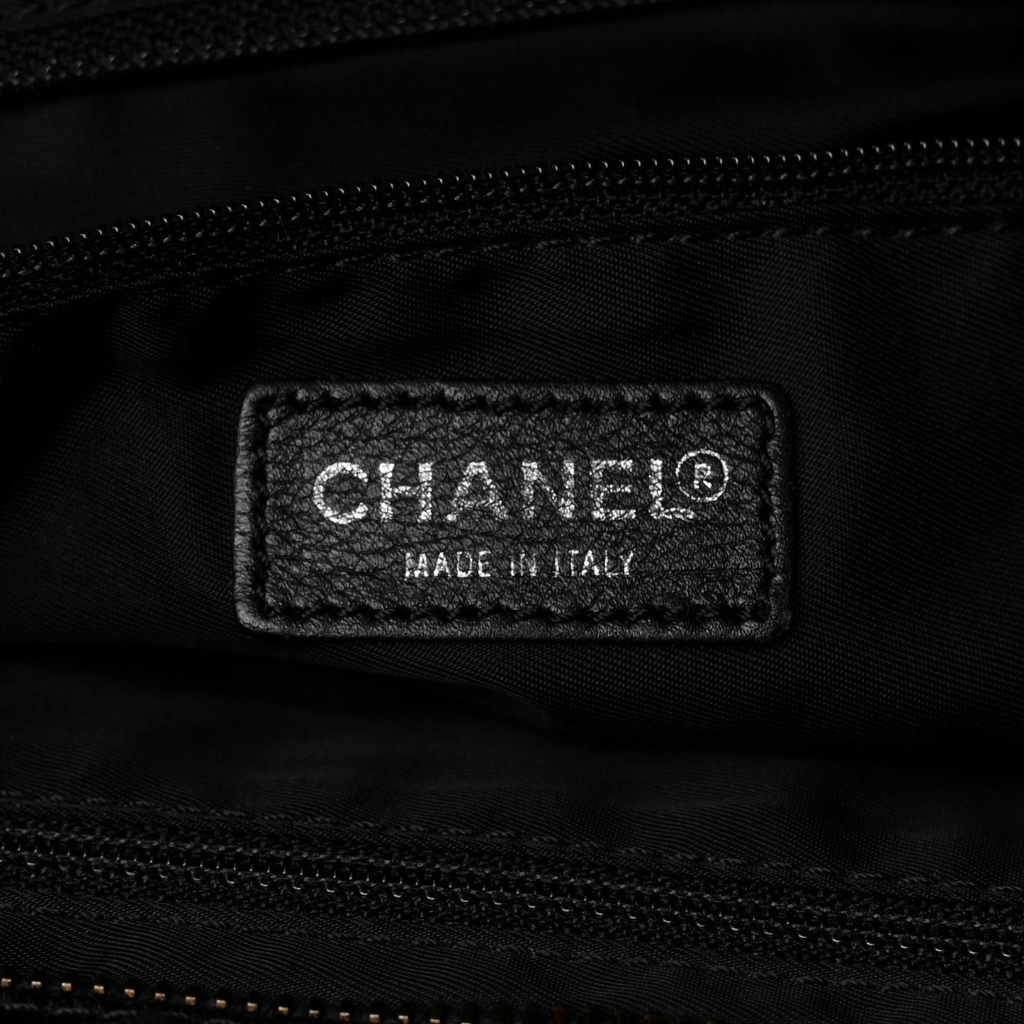 Nylon Medium Travel Tote Black
