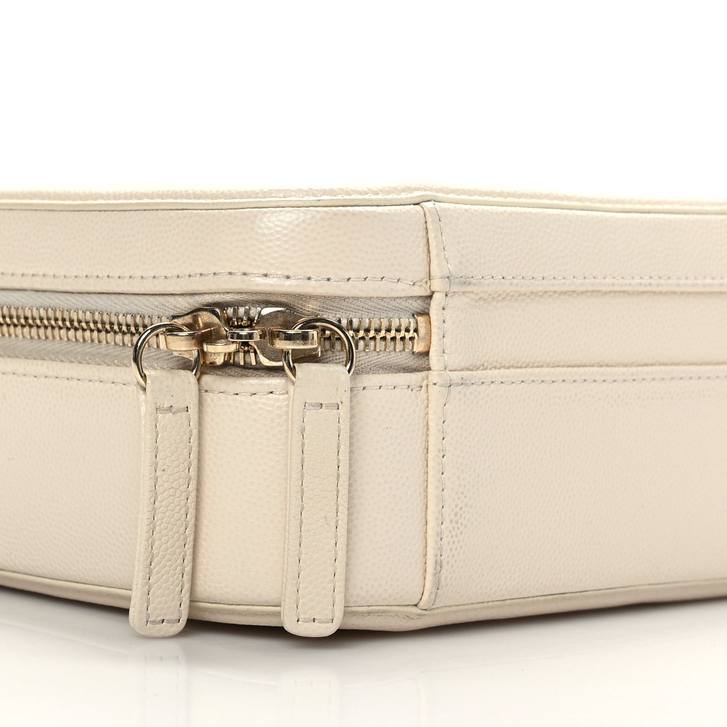 Caviar Quilted Medium CC Filigree Vanity Case Light Beige
