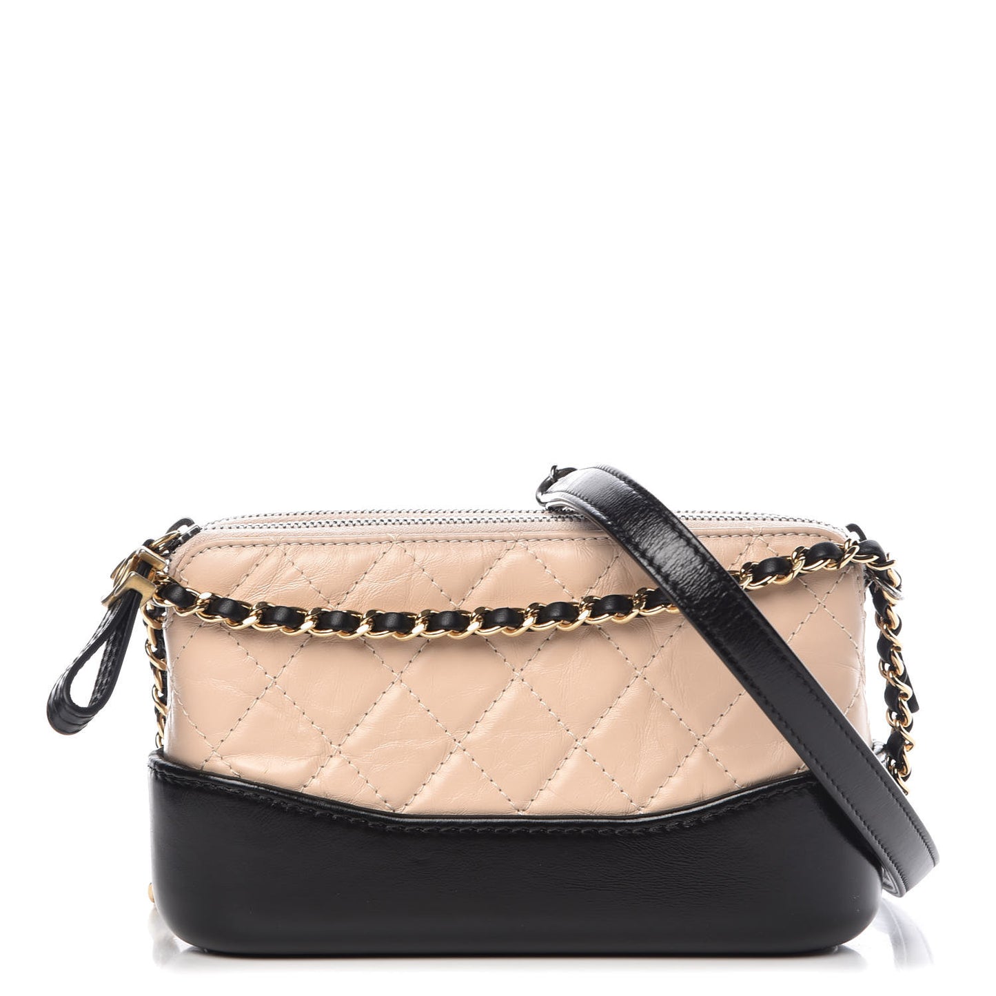 Aged Calfskin Quilted Small Gabrielle Clutch With Chain Beige Black