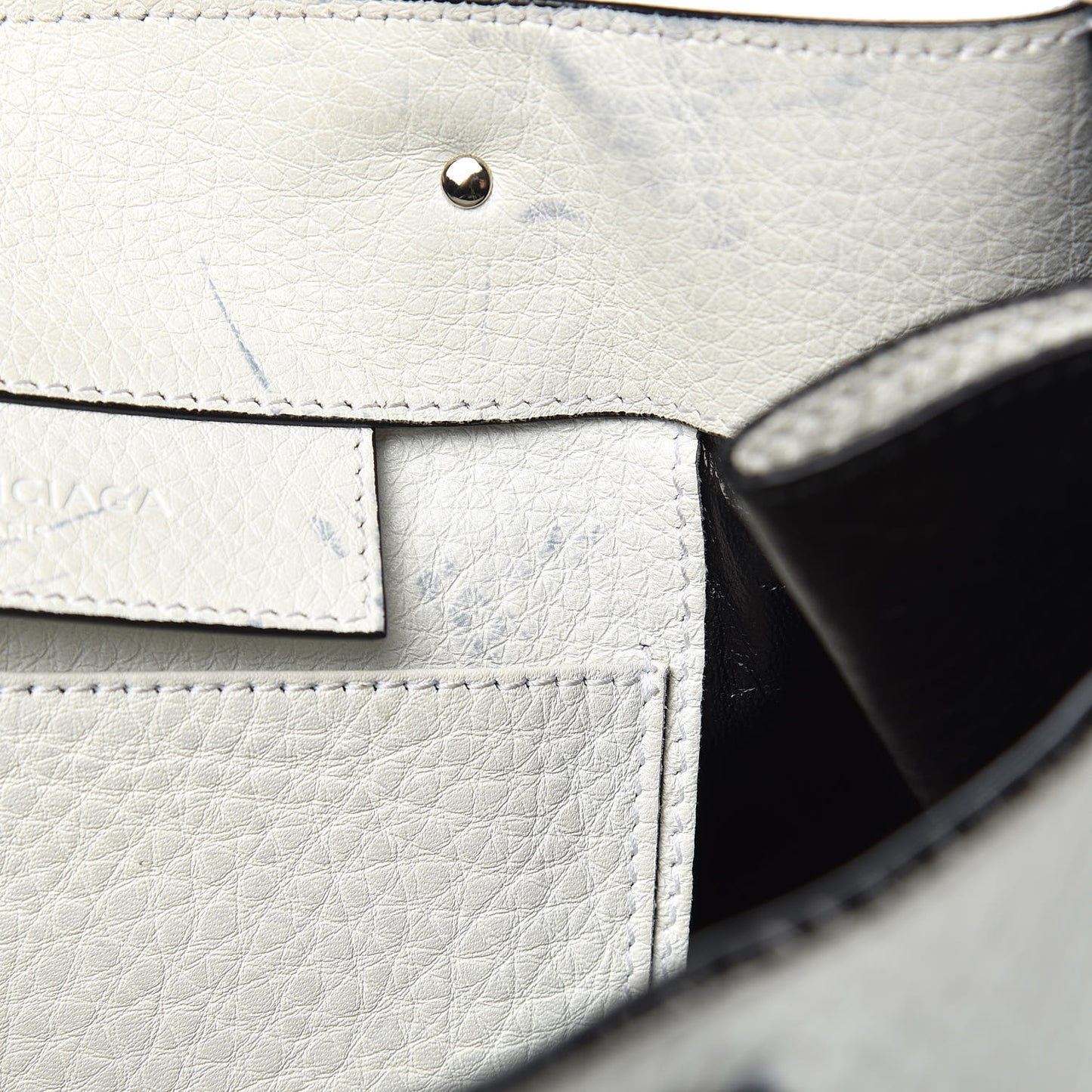 Veau Papier A6 Zip Around Tote White Black